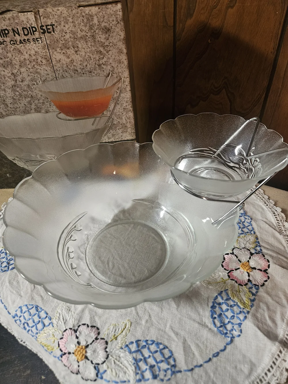 Vintage Continental Pride Frosted Glass Chip and Dip Set -NIB